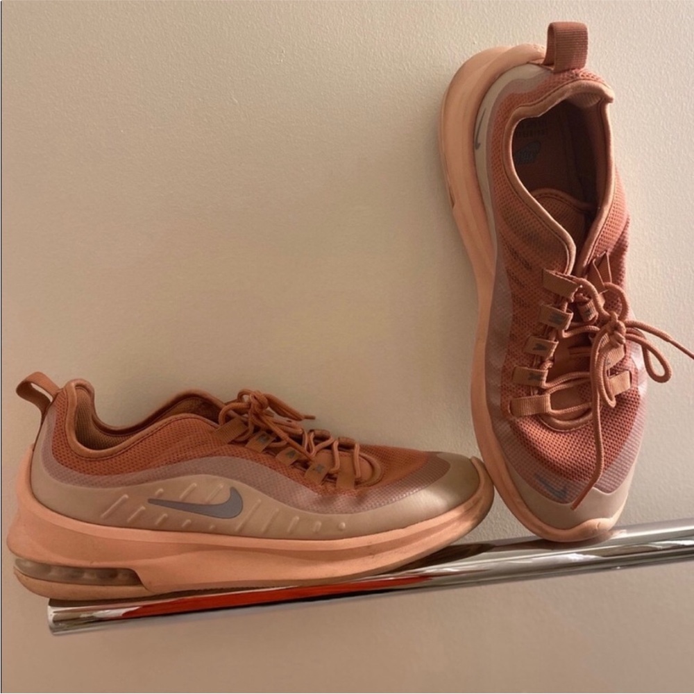 Nike AirMax Axis
